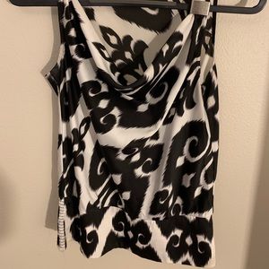 White and black sleeveless blouse